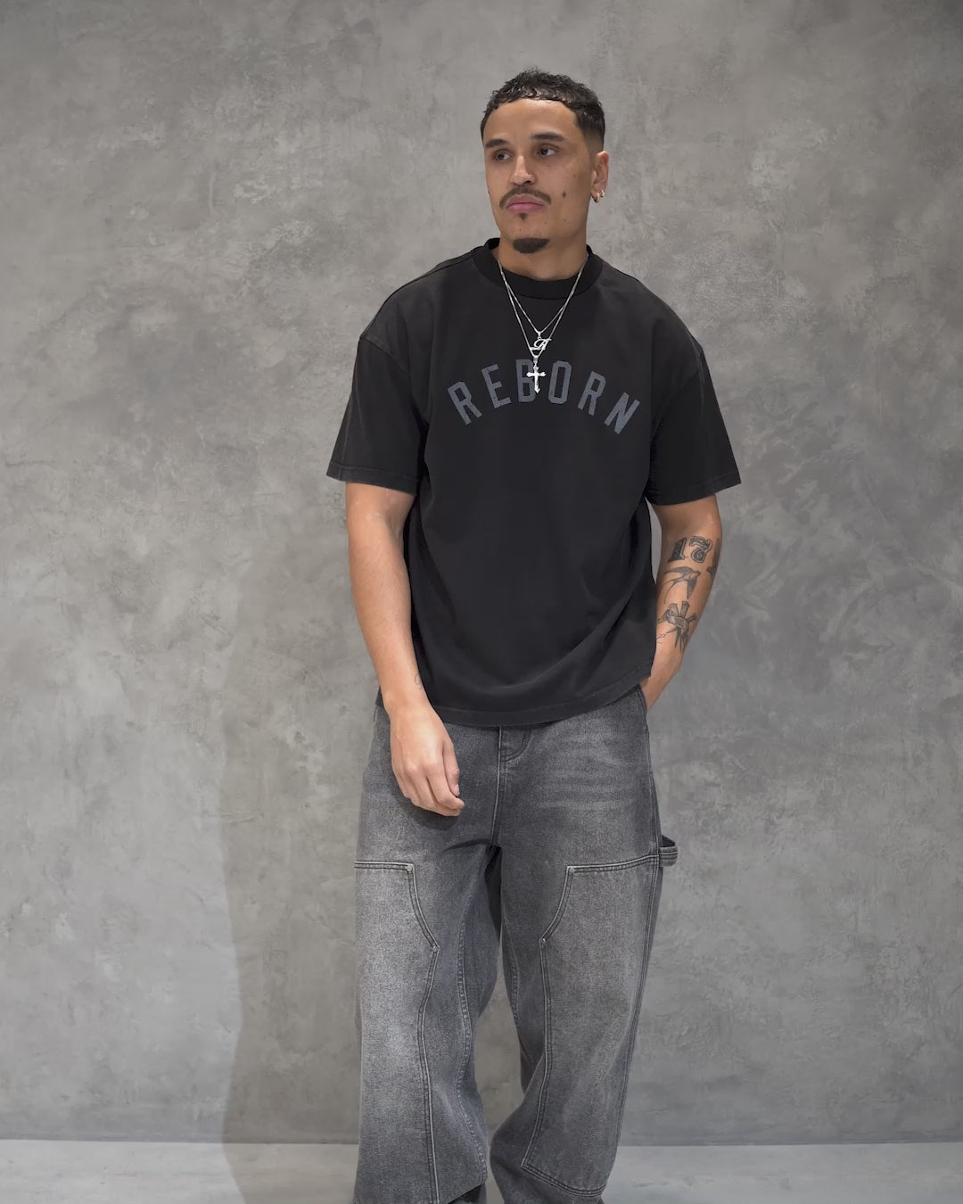 REBORN REDEEMED TEE - STONE WASH BLACK